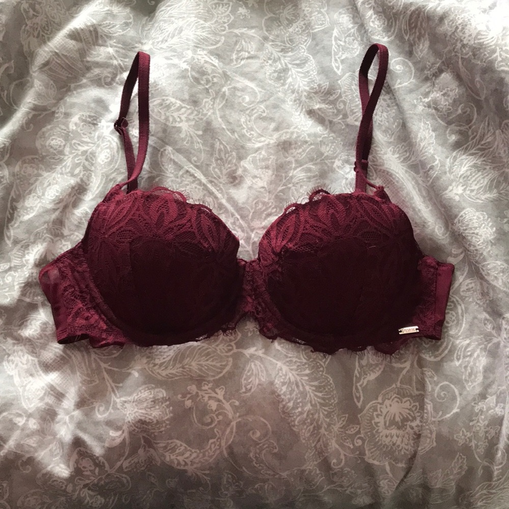 Victoria’s Secret PINK bra
